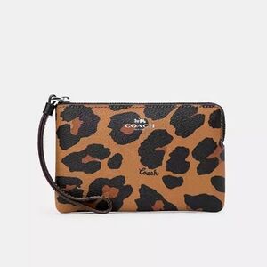 NWT COACH Corner Zip Wristlet Leopard Print